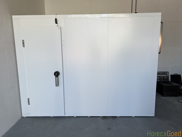 Vriescel inclusief plaatsing HorecaGoed 1